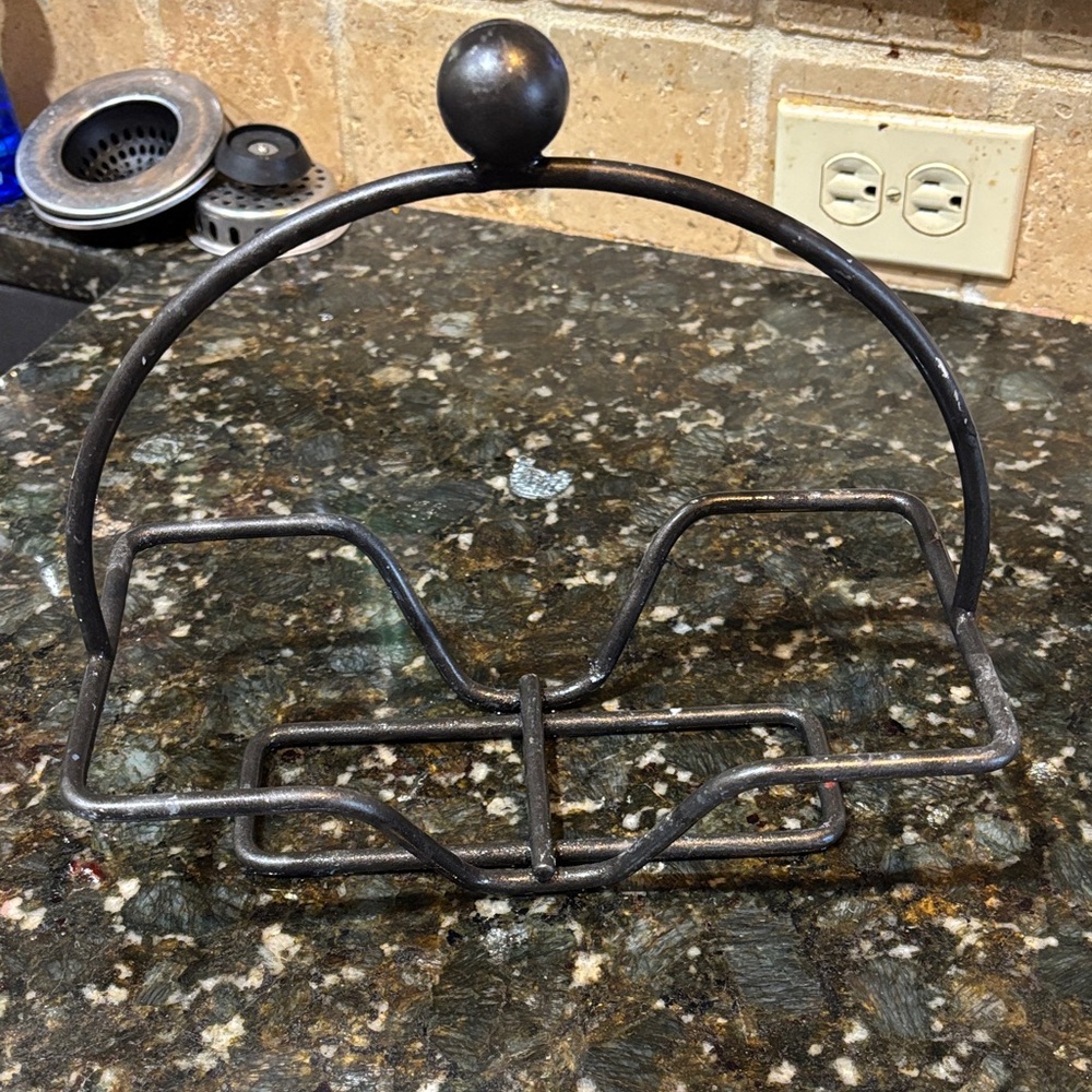 The pampered Chef Simple Addition  Bowl Medal Caddy